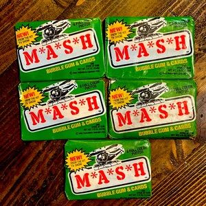 5 MASH trading cards. New in packaging.
